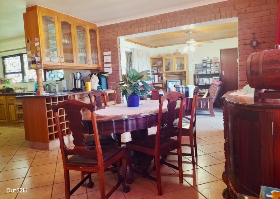 4 Bedroom Property for Sale in Fraaiuitsig Western Cape